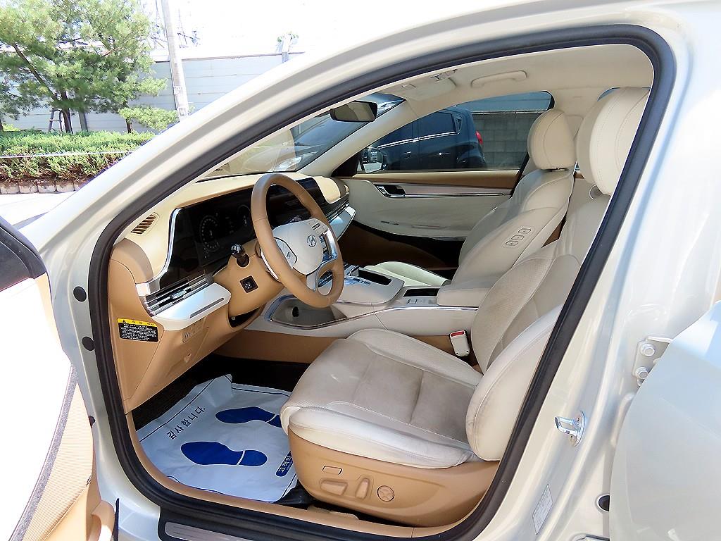 HYUNDAI Grandeur - Vista 5
