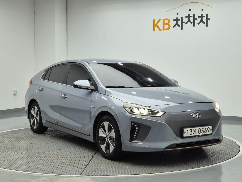 HYUNDAI Ioniq - Vista 2