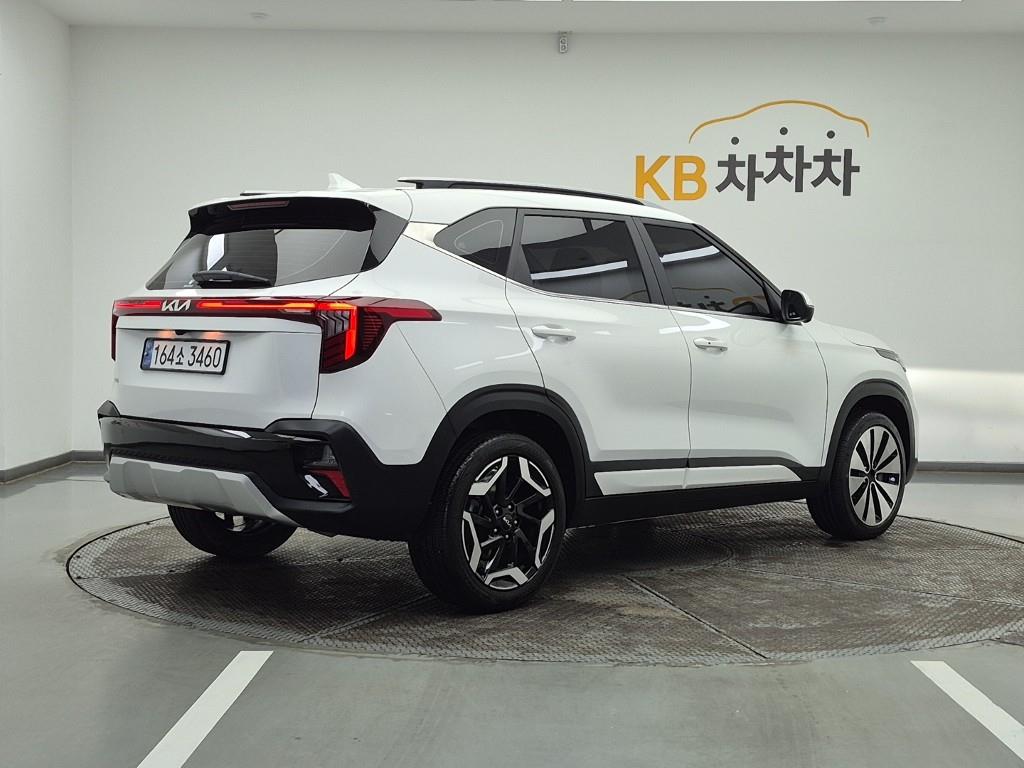 KIA Seltos - Vista 4