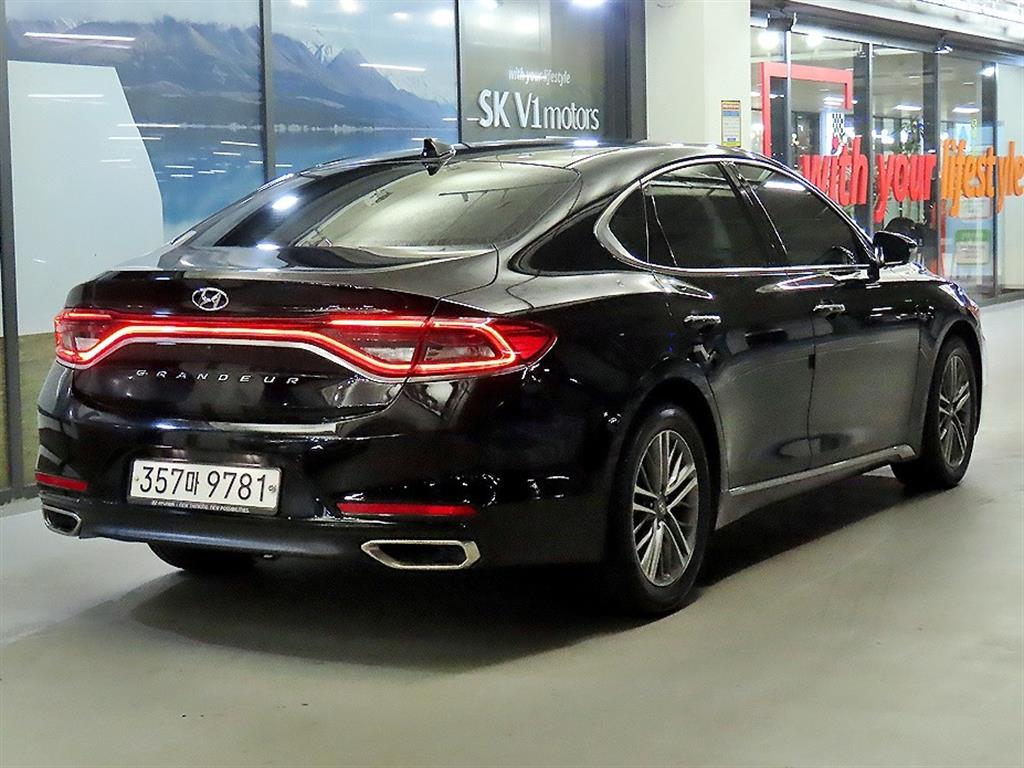 HYUNDAI Grandeur - Vista 4