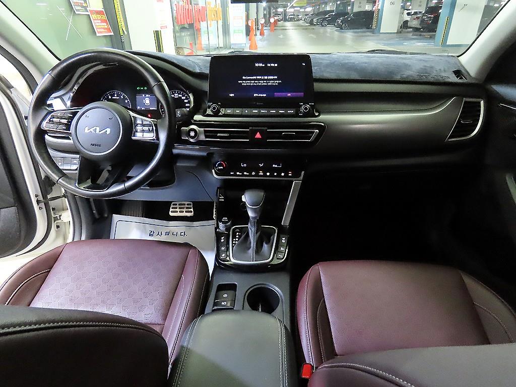 KIA Seltos - Vista 10