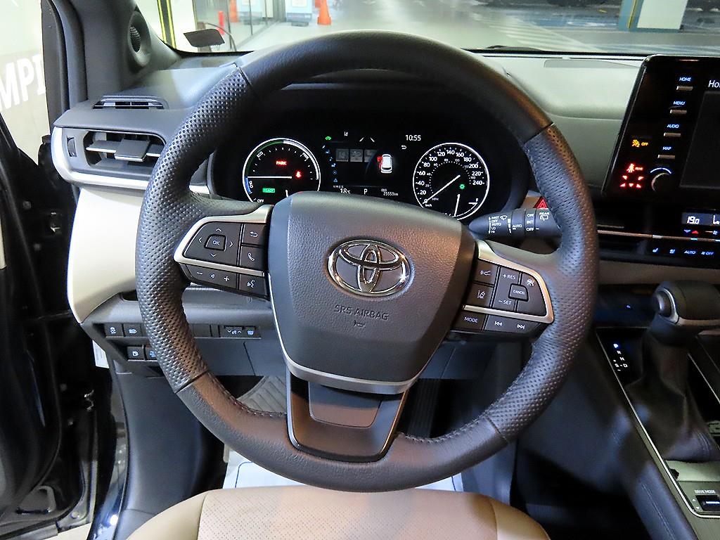 Toyota Siena - Vista 9