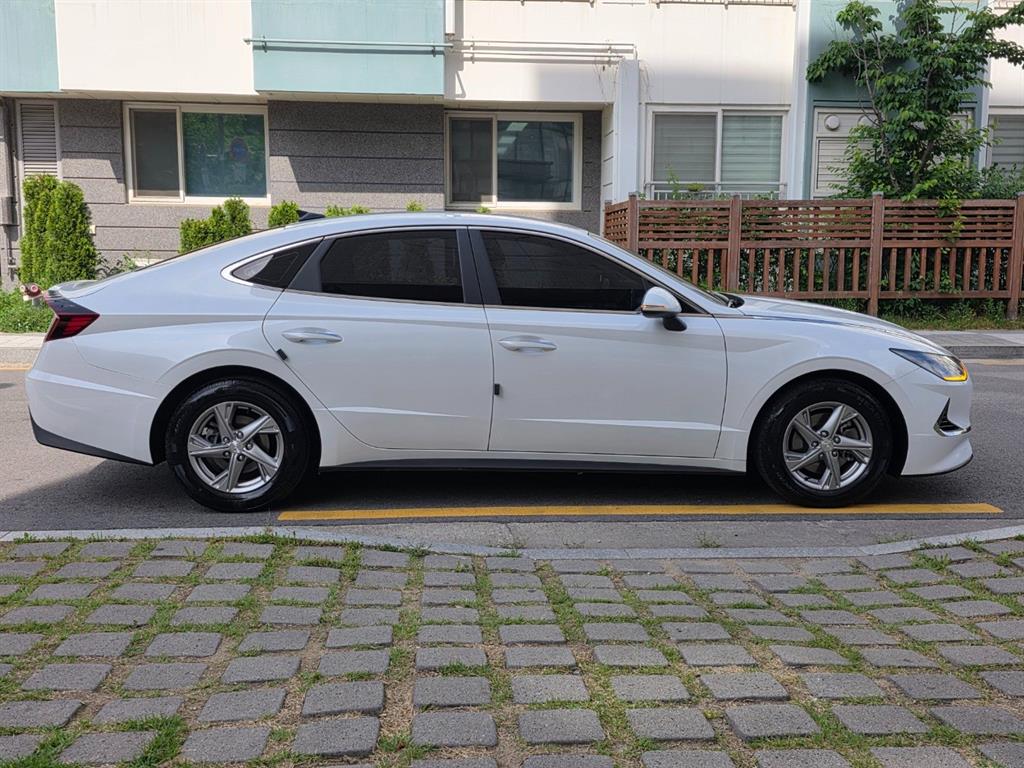 HYUNDAI Sonata - Vista 7
