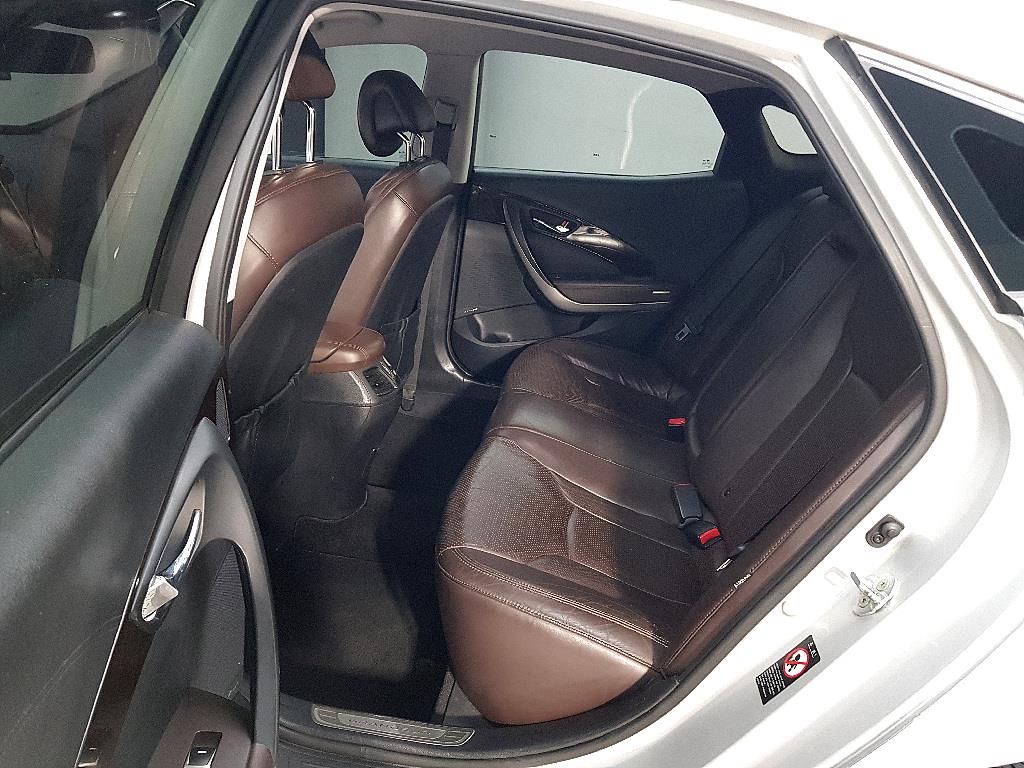 HYUNDAI Grandeur - Vista 9