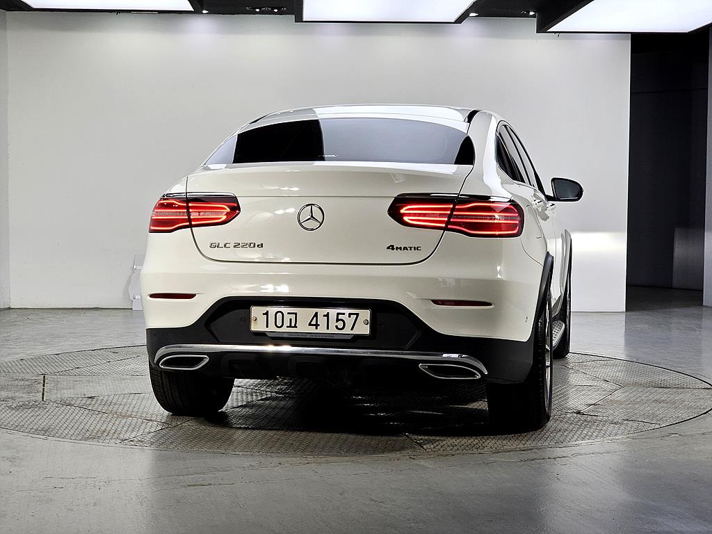 Mercedes Benz GLC Class - Vista 3