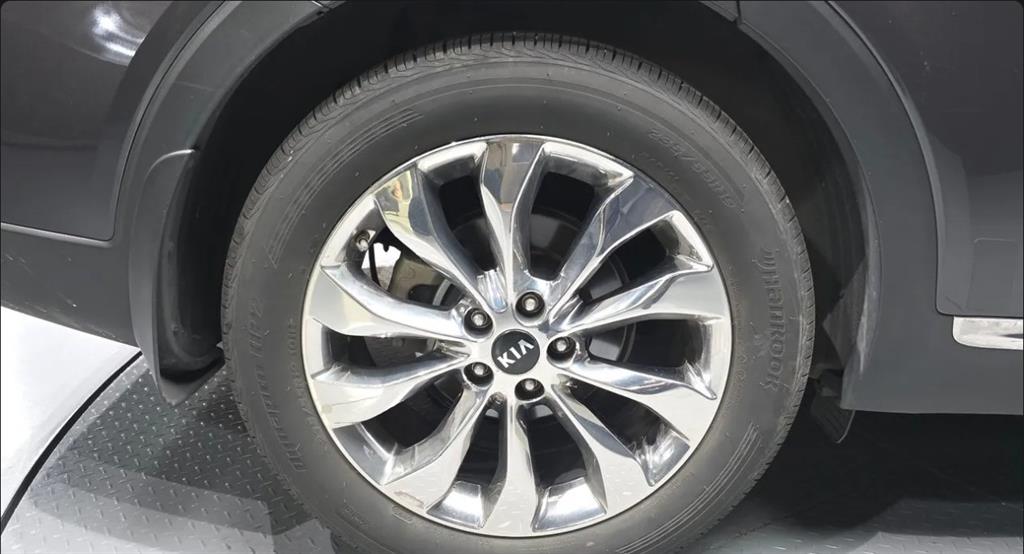 KIA Sorento - Vista 5