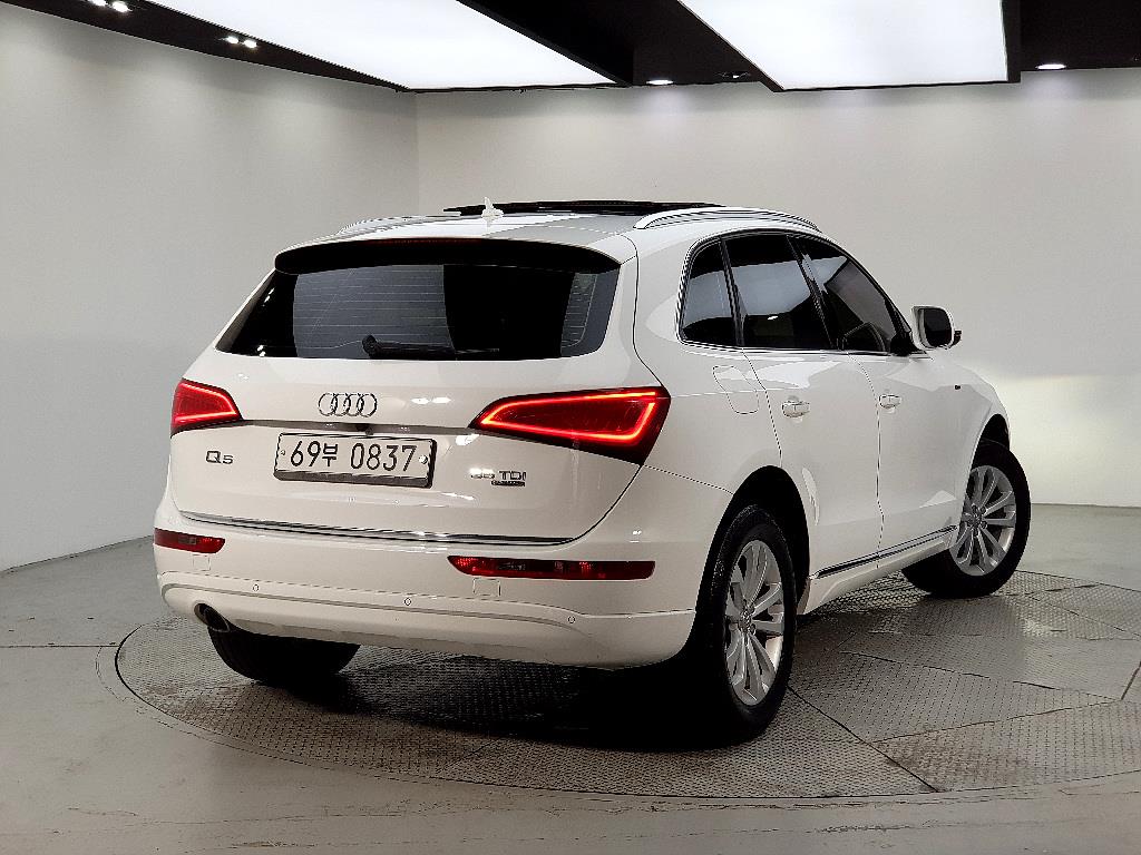 Audi Q5 - Vista 4