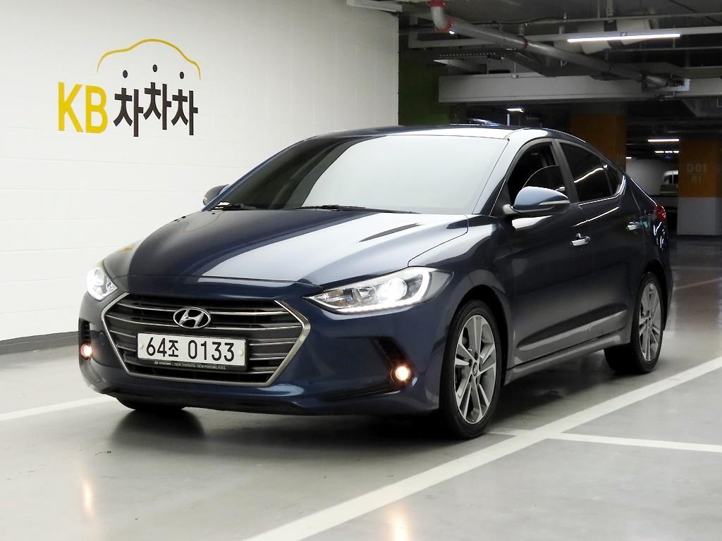 HYUNDAI Avante - Vista 2