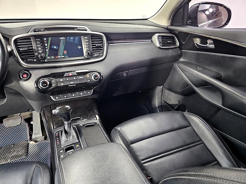 KIA Sorento - Vista 10