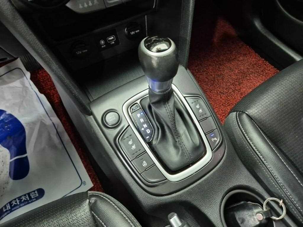 HYUNDAI Kona - Vista 8
