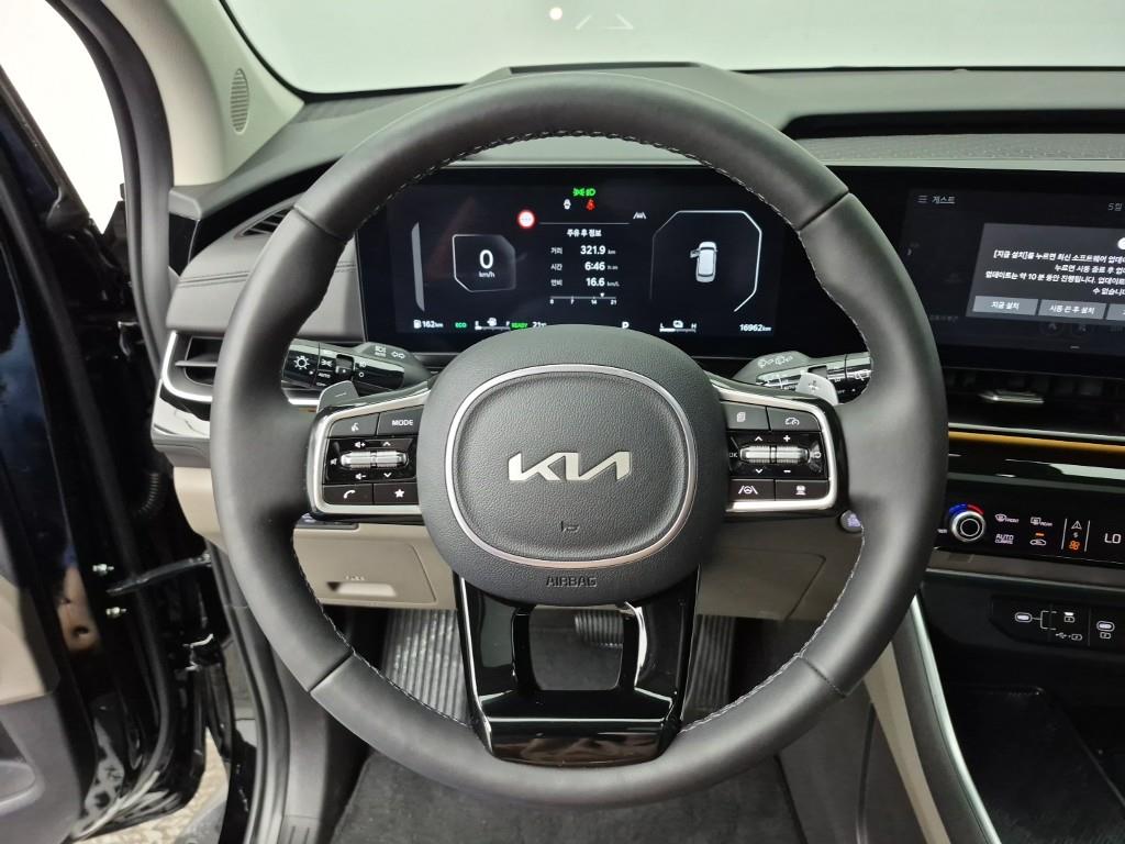 KIA Carnival - Vista 9