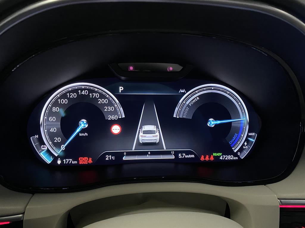 Genesis GV70 - Vista 5