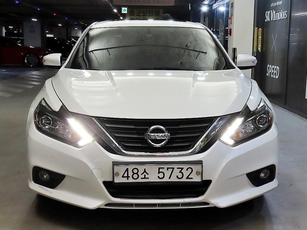 Nissan Altima - Vista 2