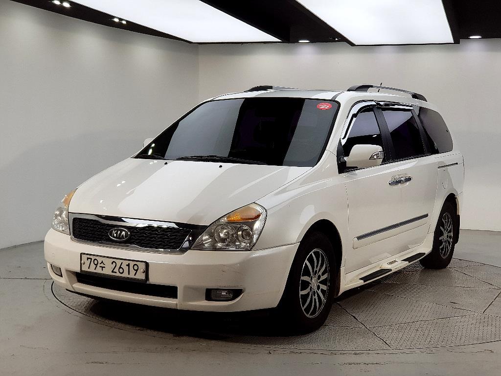 KIA Carnival 2012 Blanco - Importación desde Corea - HF Imports Iquique - Foto 1