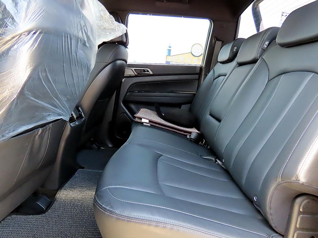 Ssangyong Rexton - Vista 7
