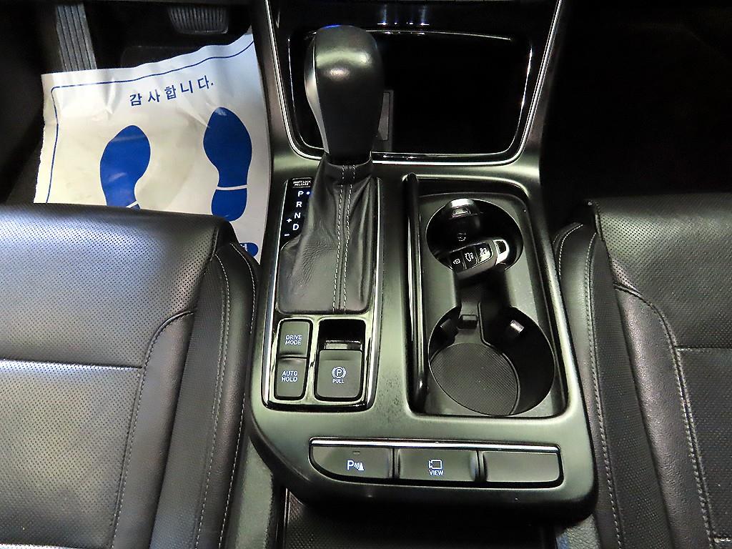 HYUNDAI Grandeur - Vista 12