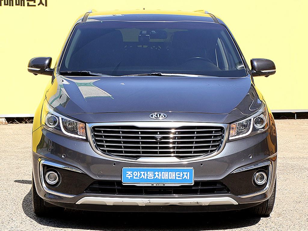 KIA Carnival 2016 Gris - Importación desde Corea - HF Imports Iquique - Foto 1