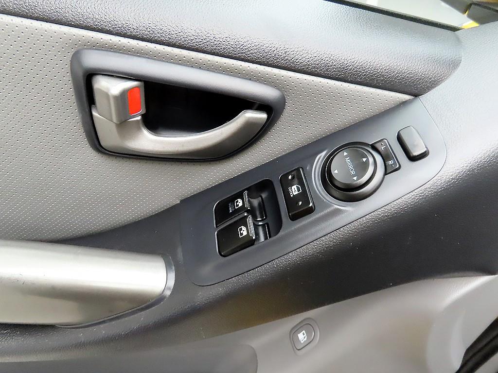 HYUNDAI Starex - Vista 11