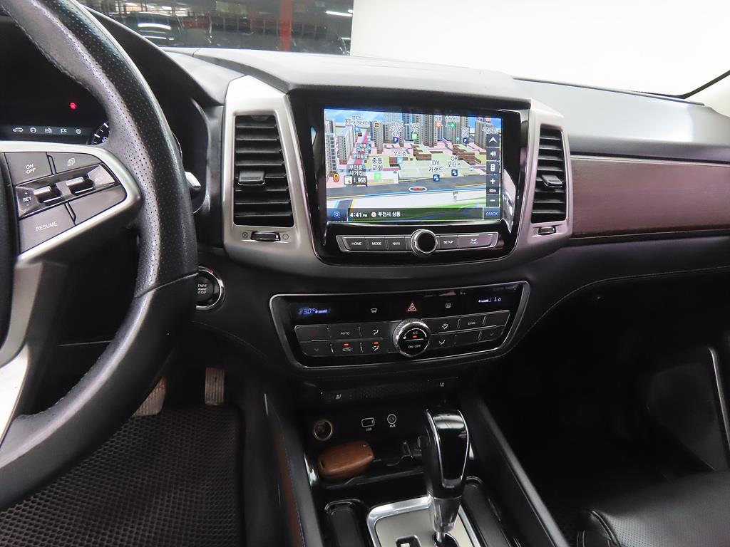 Ssangyong Rexton - Vista 10