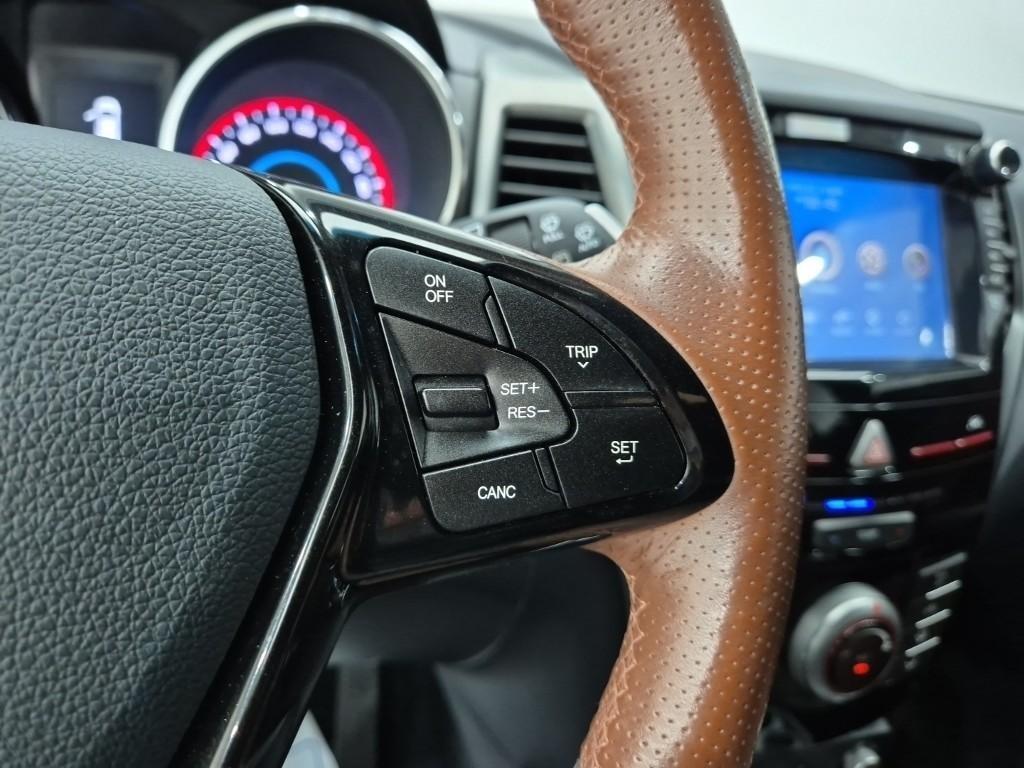 Ssangyong Tivoli 2018 Blanco - Importación desde Corea - HF Imports Iquique - Foto 15