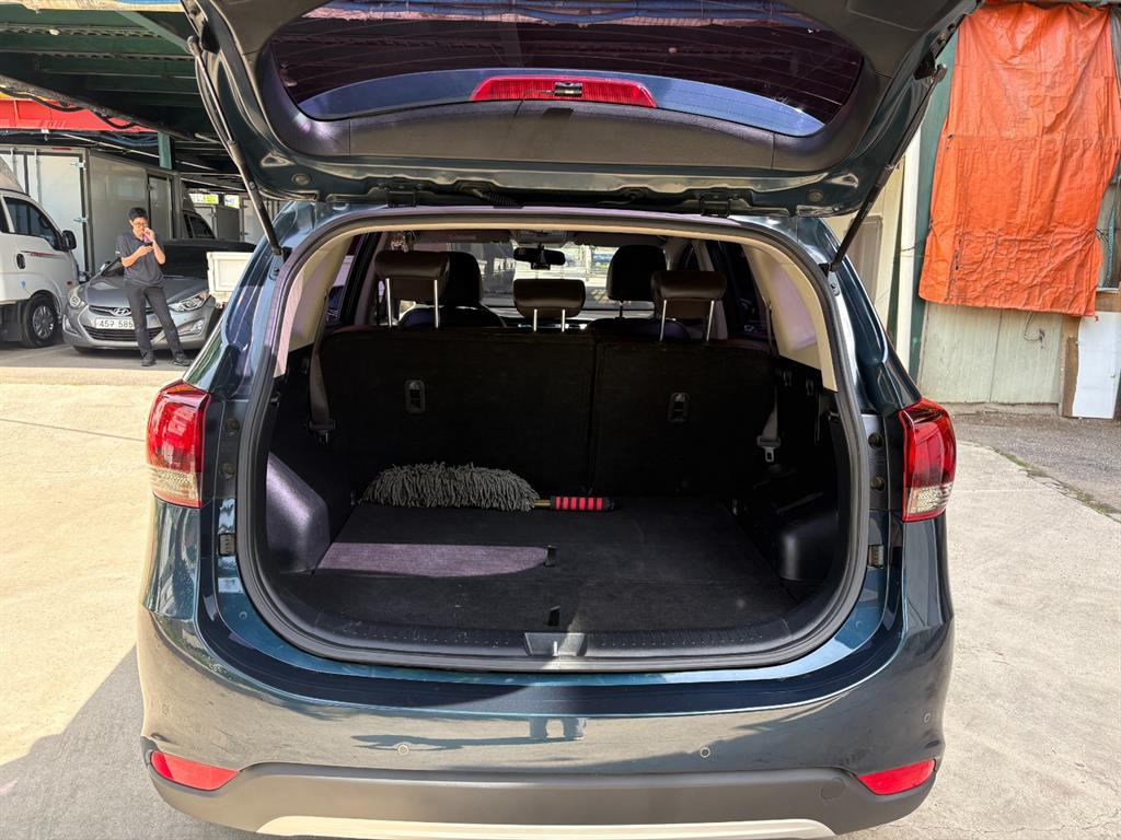 KIA Carens 2017 Gris - Importación desde Corea - HF Imports Iquique - Foto 20