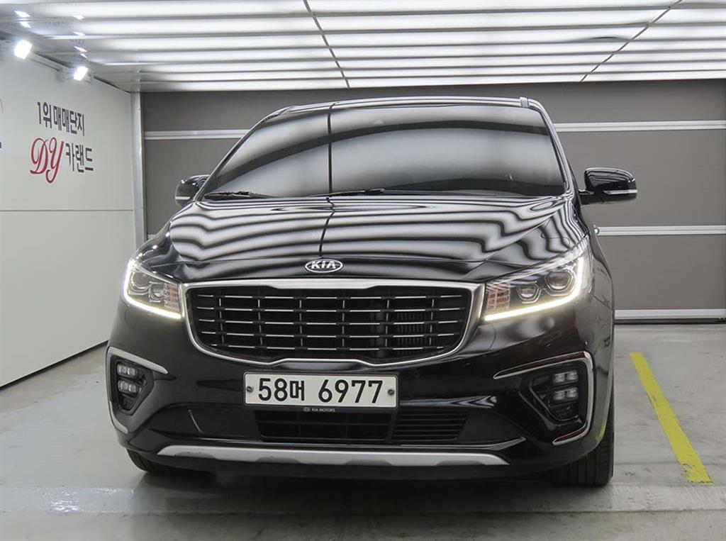 KIA Carnival - Vista 2