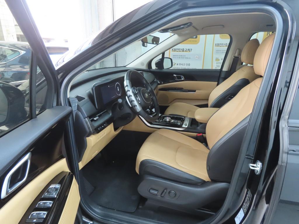 KIA Carnival - Vista 5