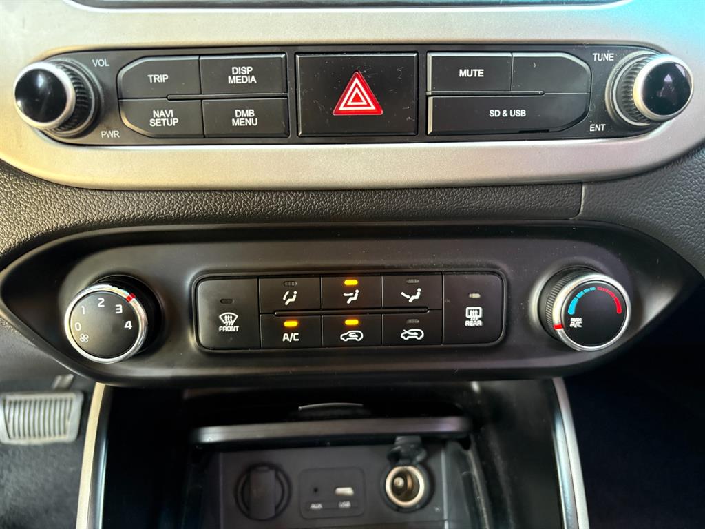KIA Carens 2017 Gris - Importación desde Corea - HF Imports Iquique - Foto 14