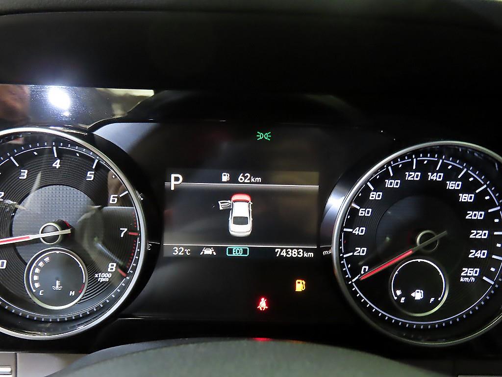HYUNDAI Grandeur - Vista 9