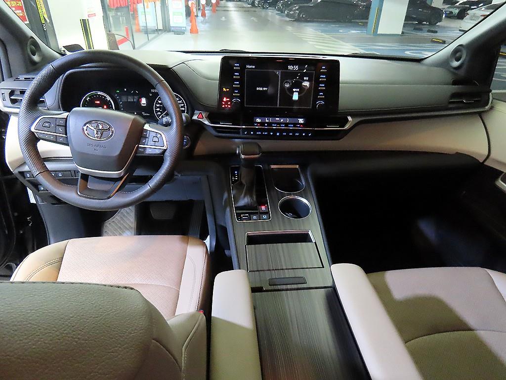 Toyota Siena - Vista 11