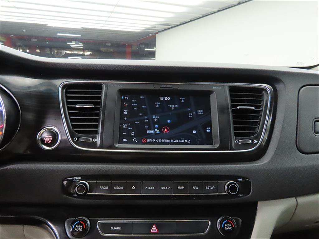 KIA Carnival 2020 Negro - Importación desde Corea - HF Imports Iquique - Foto 15