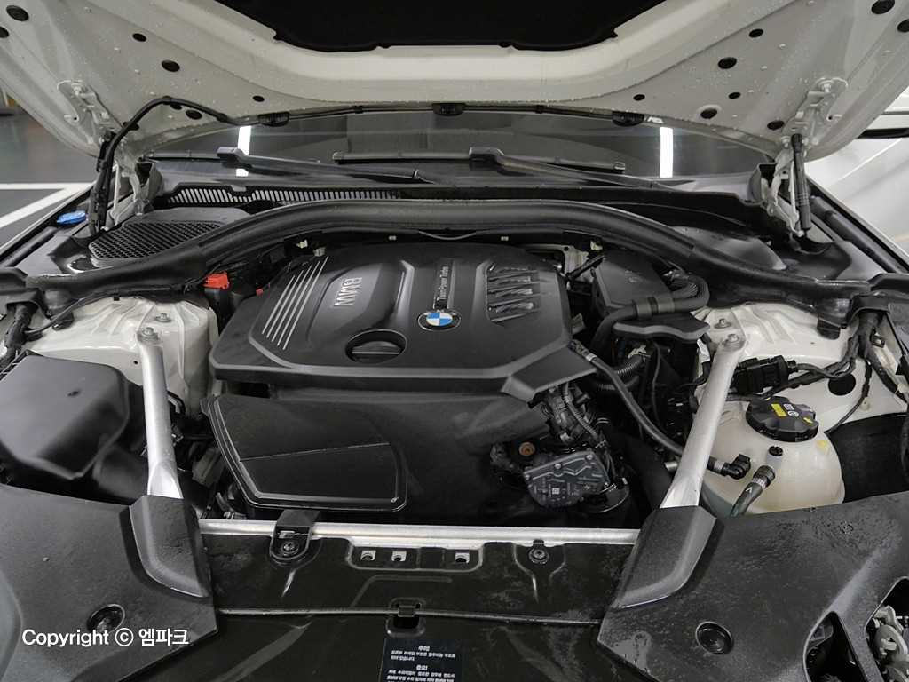 BMW 5 Series - Vista 5