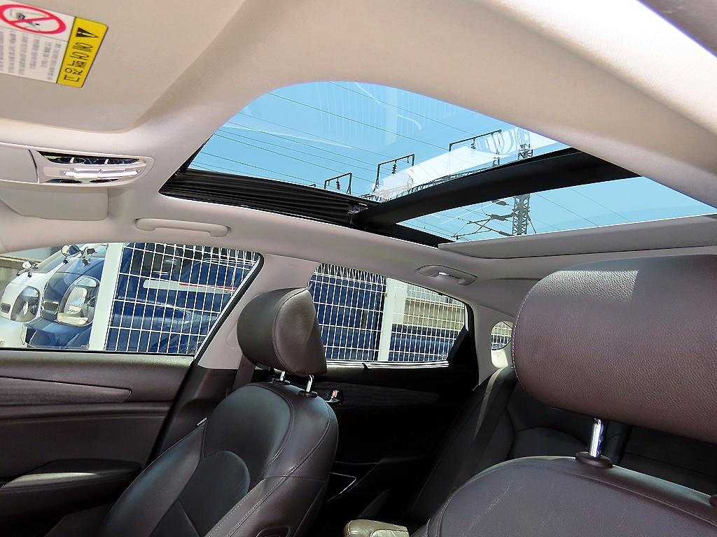 KIA K7 2017 Blanco - Importación desde Corea - HF Imports Iquique - Foto 17