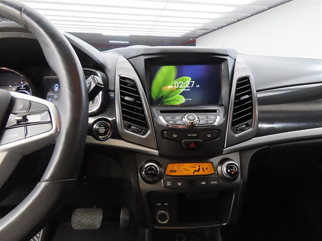 Ssangyong Korando - Vista 12