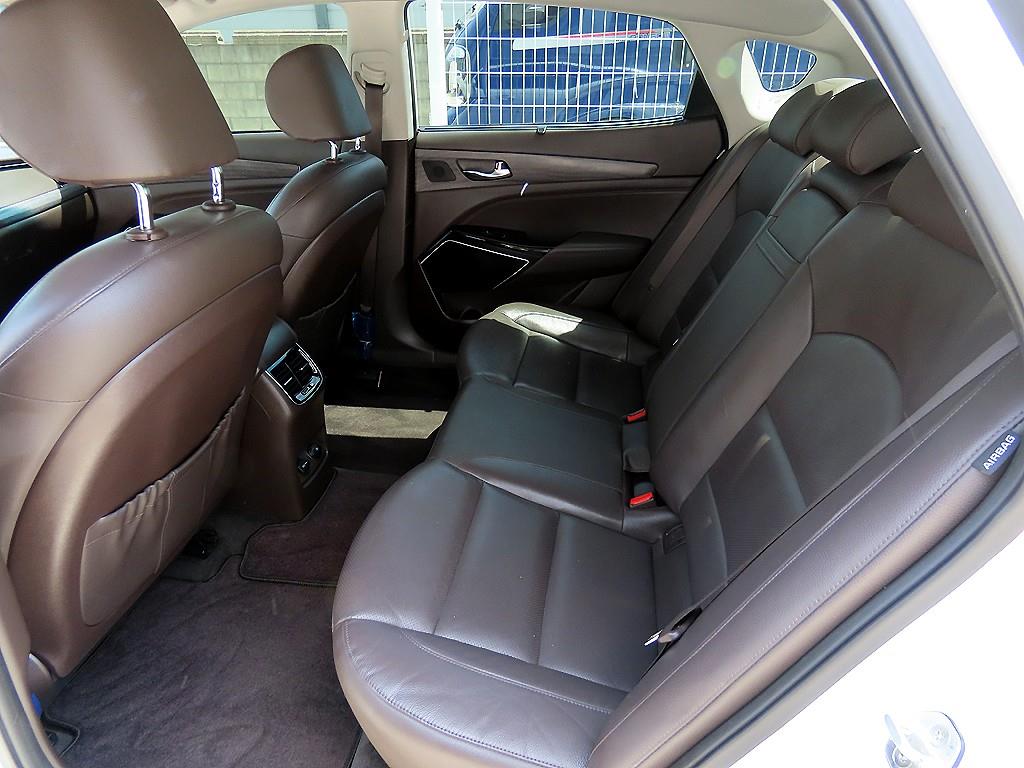 KIA K7 - Vista 6