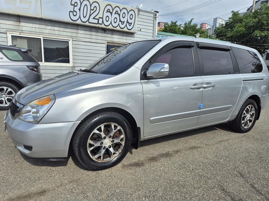 KIA Carnival - Vista 3