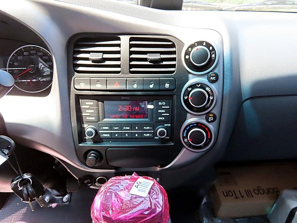 Small Truck Normal Box(High Deck) 2025 Blanco - Importación desde Corea - HF Imports Iquique - Foto 14