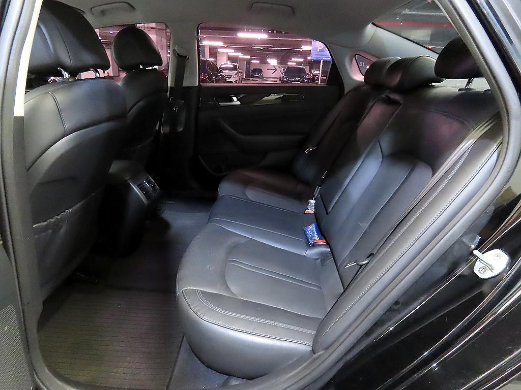 HYUNDAI Sonata - Vista 7