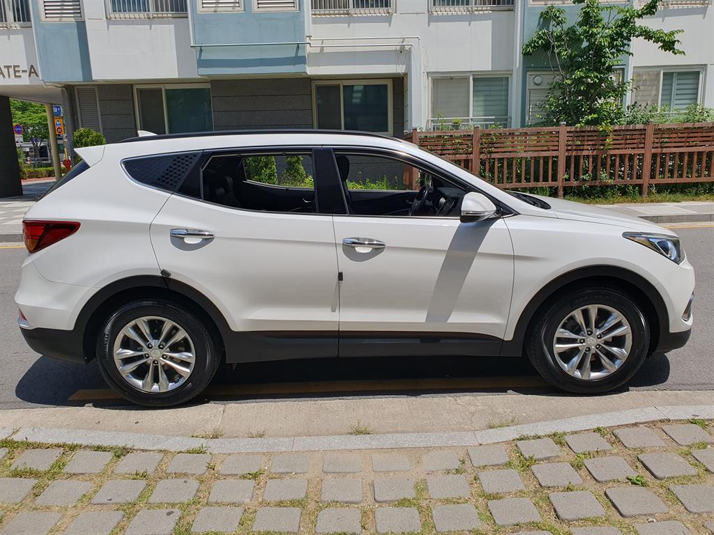 HYUNDAI Santa Fe - Vista 3