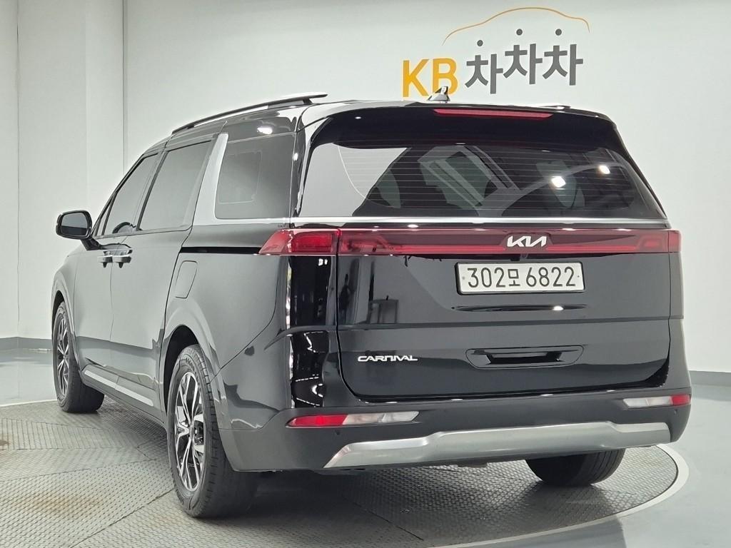 KIA Carnival - Vista 2