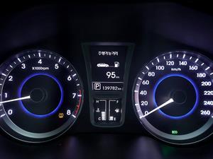 HYUNDAI Grandeur - Vista 12
