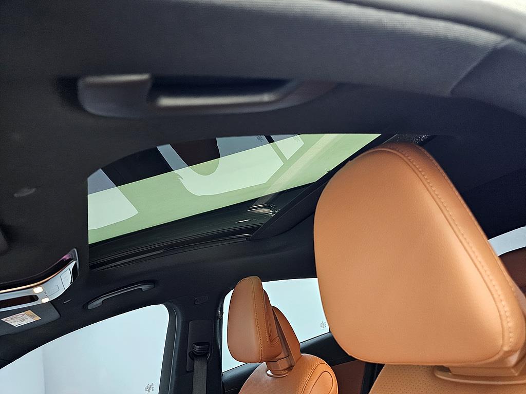 Mercedes Benz GLC Class - Vista 12