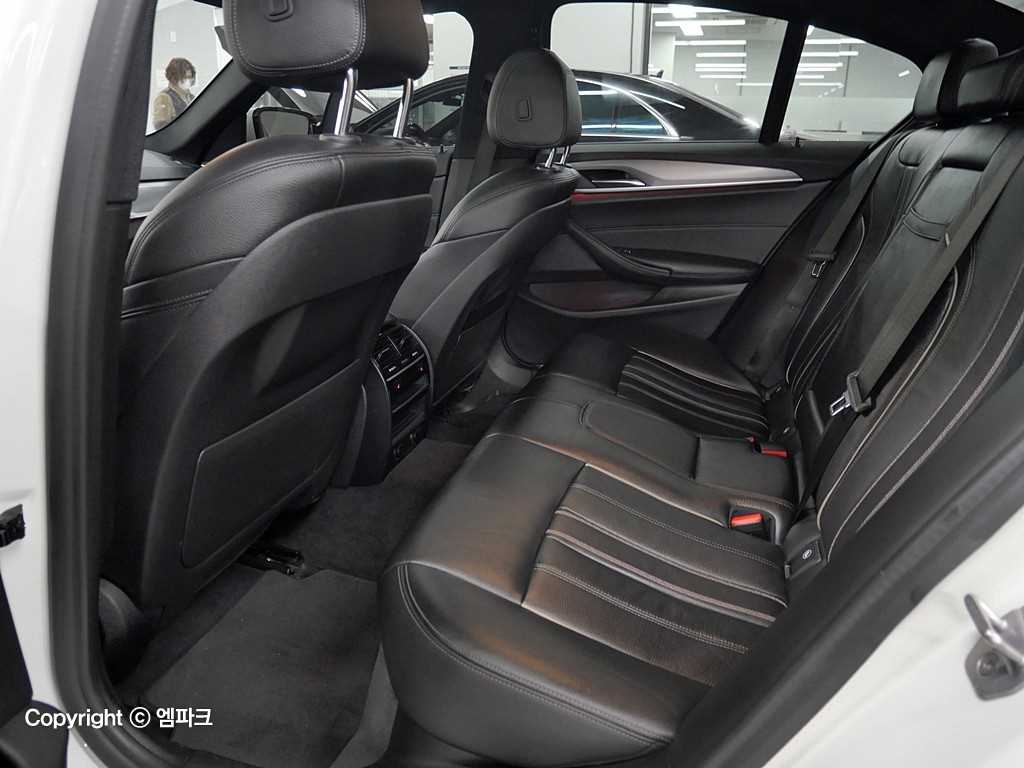 BMW 5 Series - Vista 11