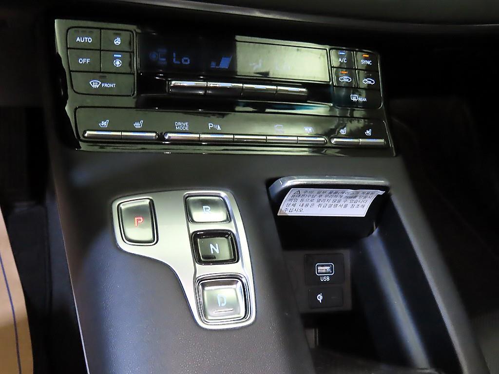 HYUNDAI Grandeur - Vista 12