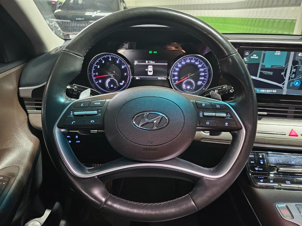 HYUNDAI Grandeur - Vista 10