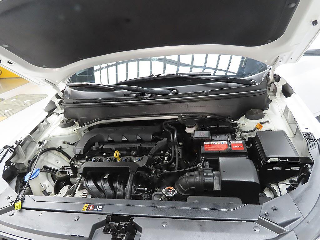 HYUNDAI Venue 2020 Blanco - Importación desde Corea - HF Imports Iquique - Foto 8