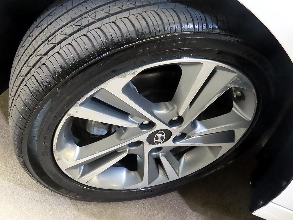 HYUNDAI Avante 2018 Blanco - Importación desde Corea - HF Imports Iquique - Foto 19