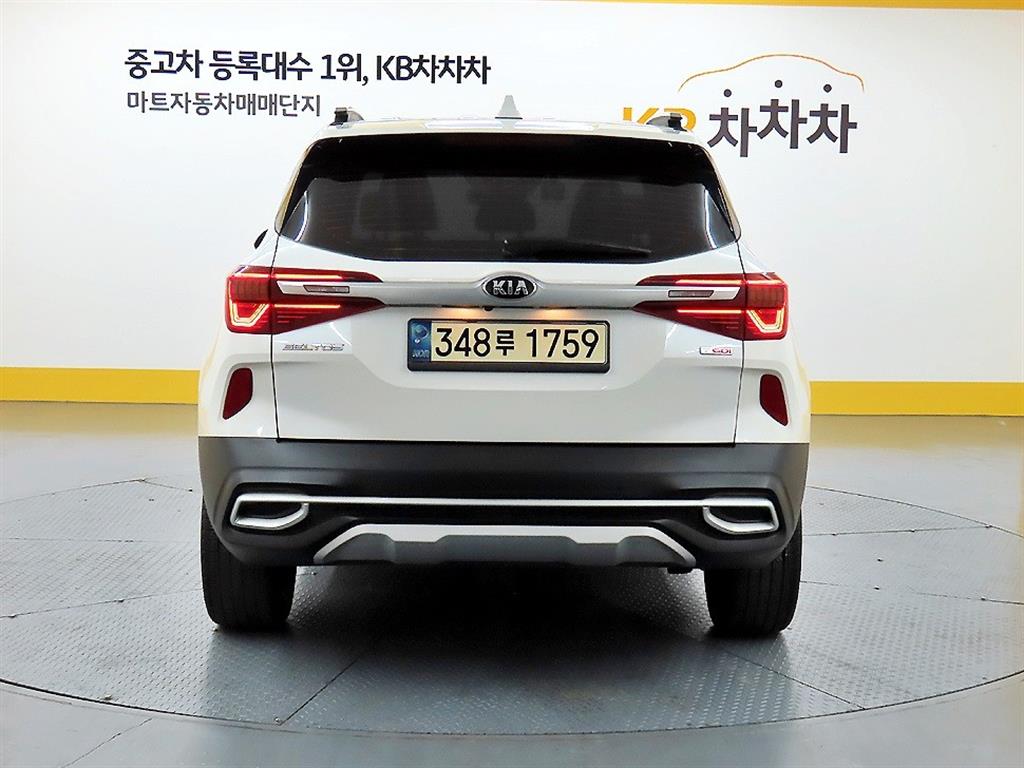KIA Seltos - Vista 3