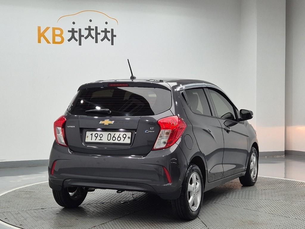 Chevrolet Spark - Vista 3