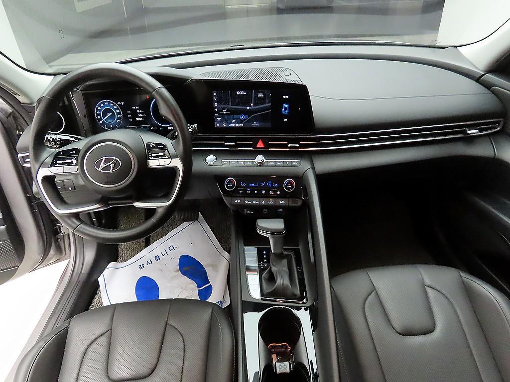 HYUNDAI Avante - Vista 8
